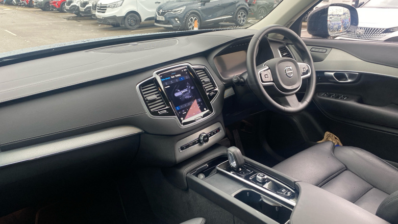 Volvo XC90 2.0 B5P [250] Plus Dark 5dr AWD Geartronic Petrol Estate